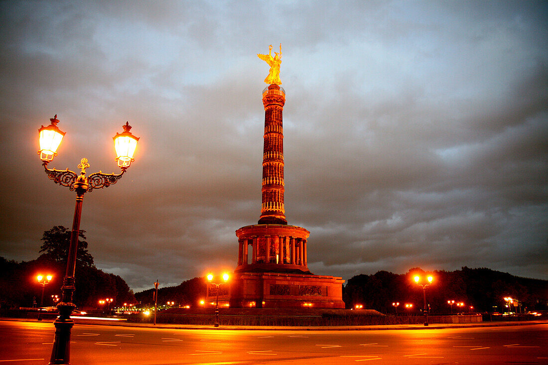 Street light and Victory Column, Berlin, Germany