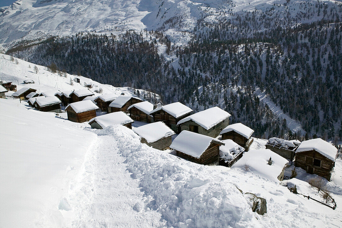 Findeln / Winter. Mountain Cafes & Matterhorn. Zermatt. Wallis/Valais. Switzerland.