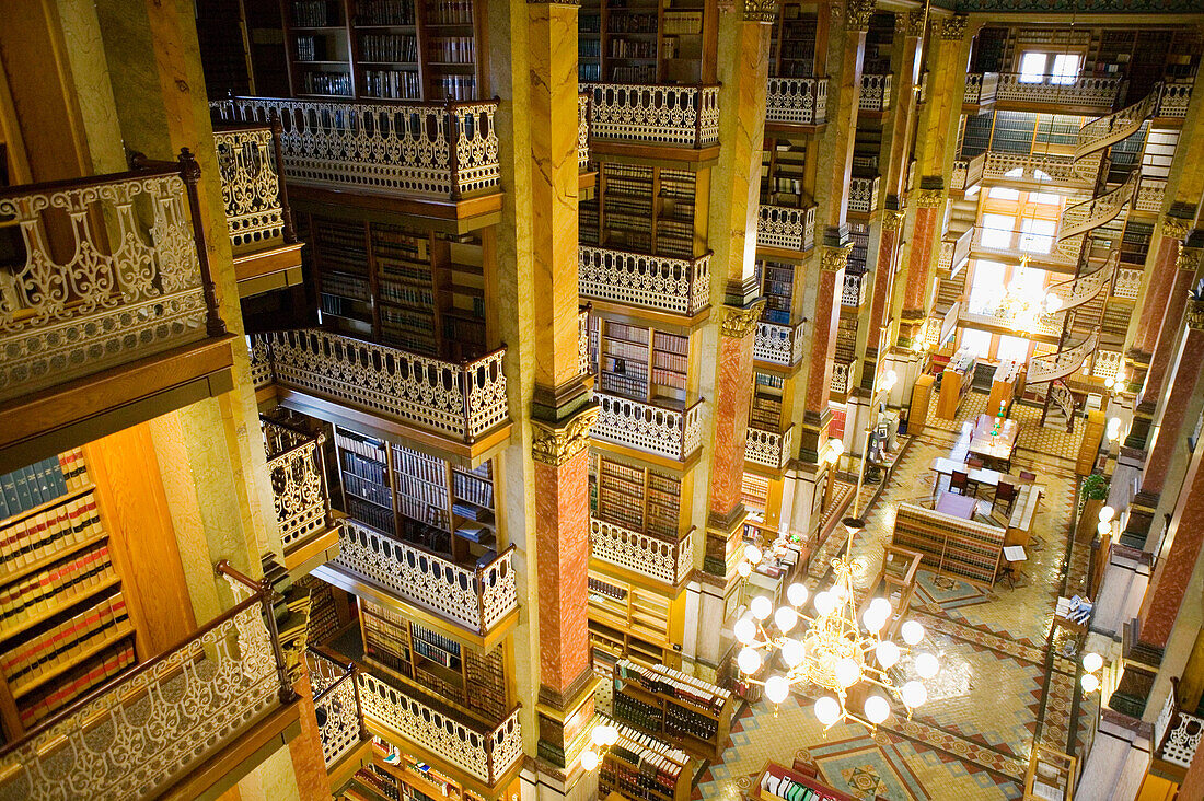 Iowa State Capitol. State Library Interior. Des Moines. Iowa. USA.
