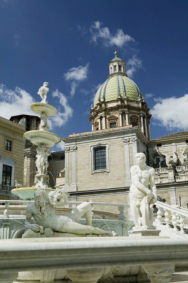 Piazza Pretoria Fountain / Statues, Palermo. Sicily, Italy