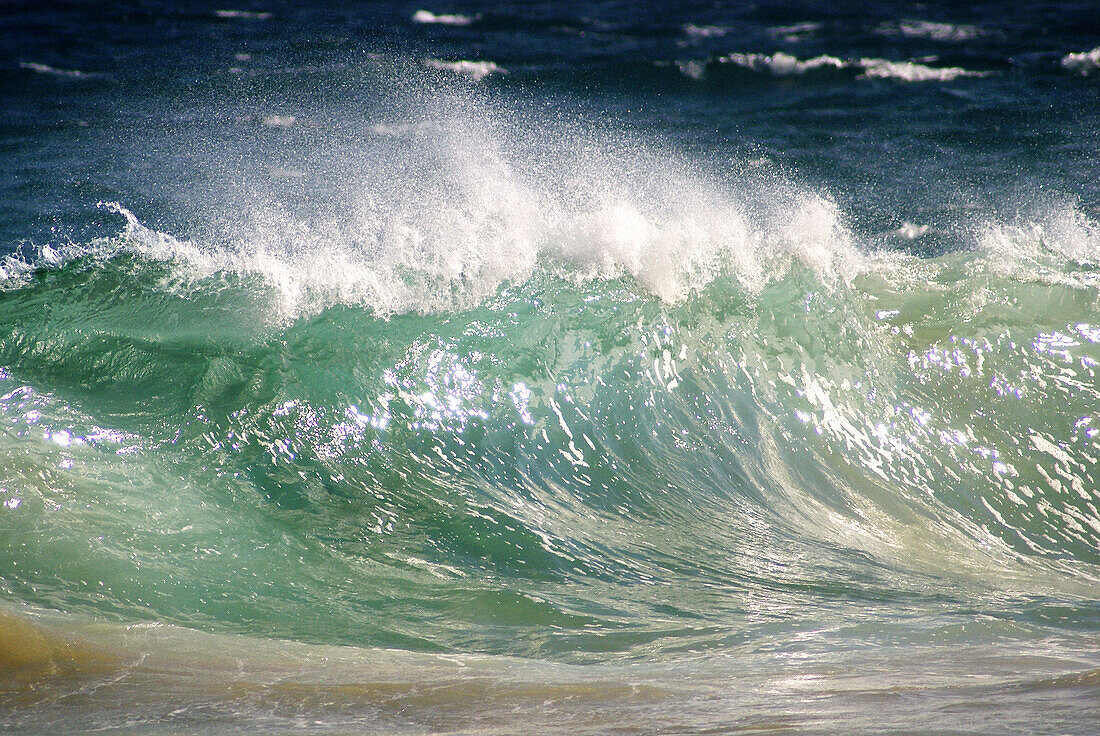 breaking wave