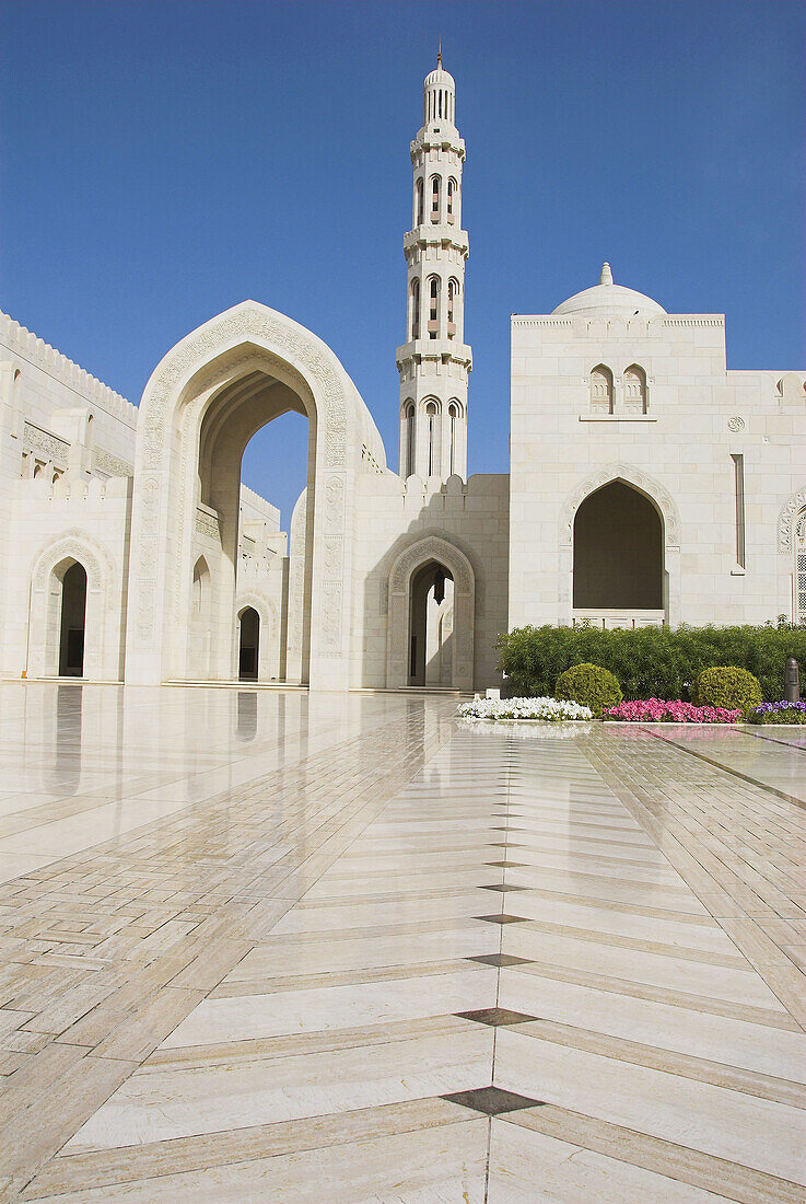 Archways at the Sultan Qaboos Grand Mosque, Muscat, Oman
