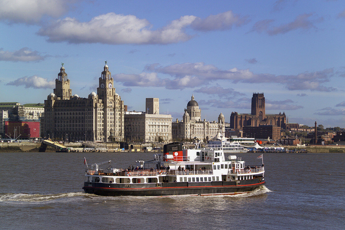 Liverpool Skyline, Ferry, River Mersey, Liverpool, Merseyside, England