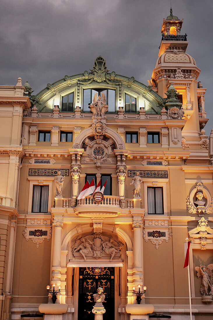 Montecarlo s Opera enlightened in occasion of the Prince s enthronement. Principauté de Monaco.