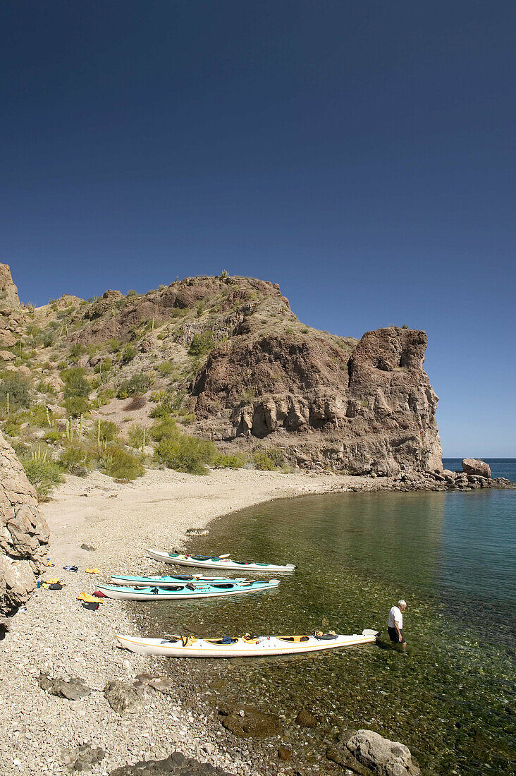 Sea Kayaking. Sea of Cortez, Isla Danzante area. Baja California Sur. Mexico.