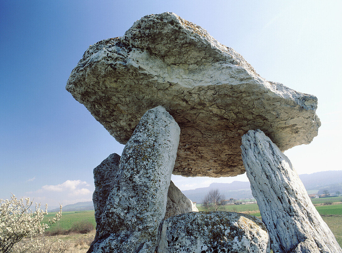 Sorginetxe dolmen, Entzia mountains. Álava province, Euskadi. Spain