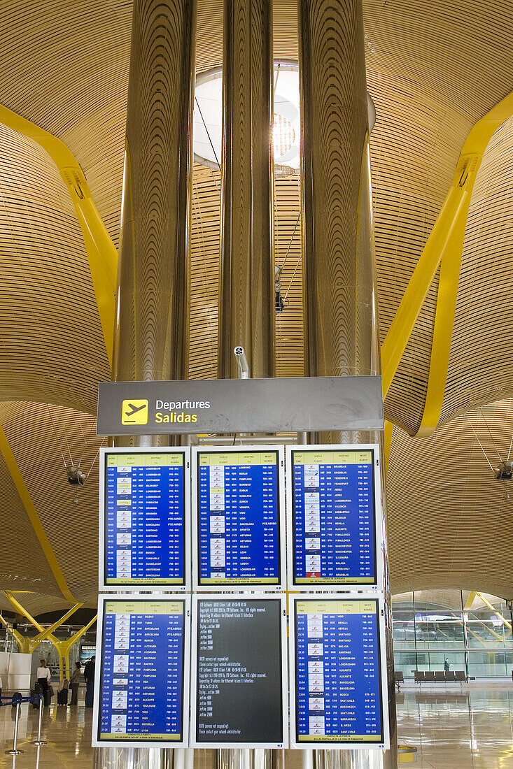 Terminal 4, das neue Terminal des Flughafens Barajas. Madrid, Spanien