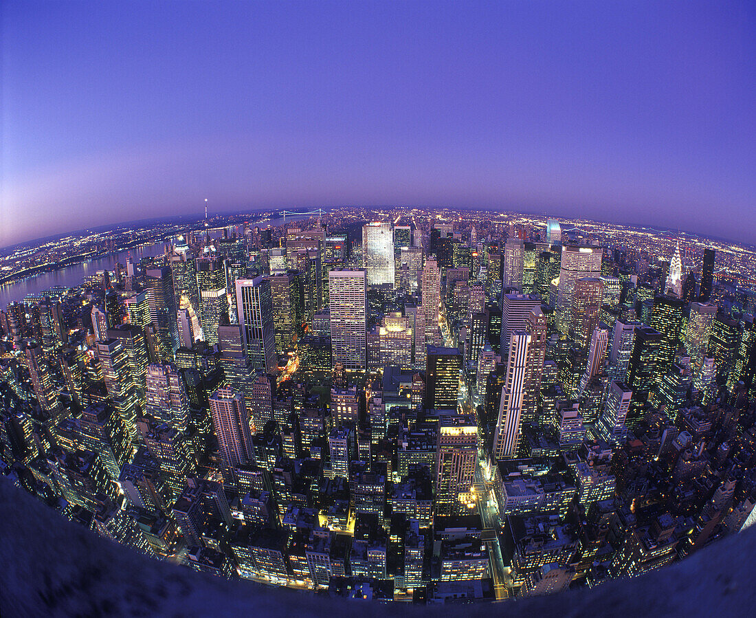 Mid-town skyline, Manhattan, New York, USA.