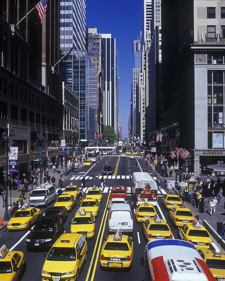 Street scene, Forty second Street, Manhattan, New York, Usa