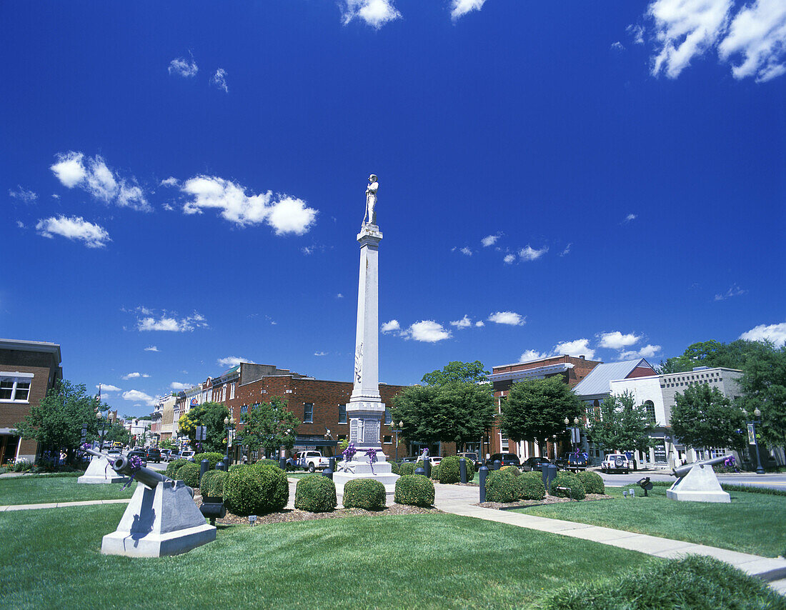 Public square, Historic district, Franklin, Tennessee, USA.