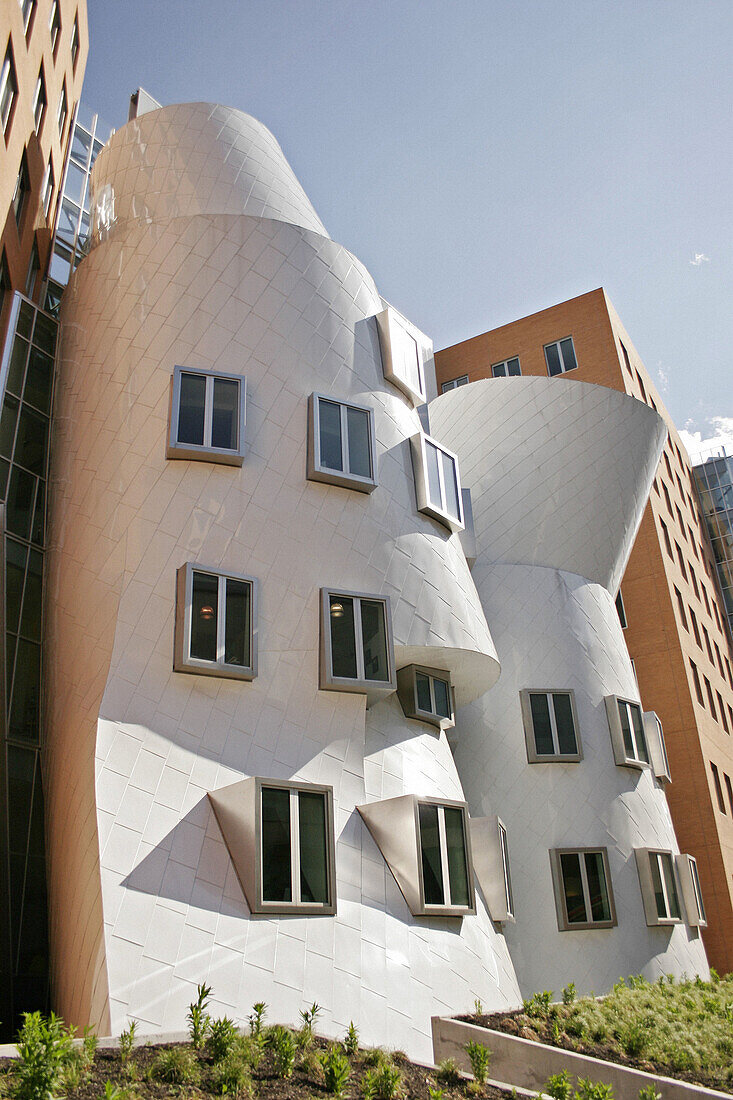 The Strata Center at MIT, by Frank Gehry. Cambridge, Massachusetts. USA.