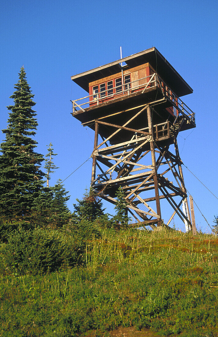 Lookout Mountain fire lookout. Mount Baker-Snoqualmie National Forest. Washington, USA