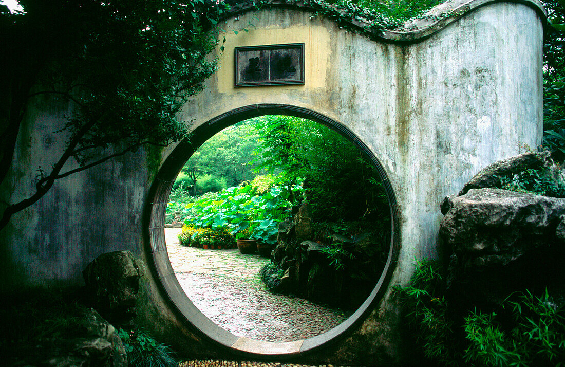 Humble Administrator s Garden (Zhou Zheng Yuan) in Suzhou. China