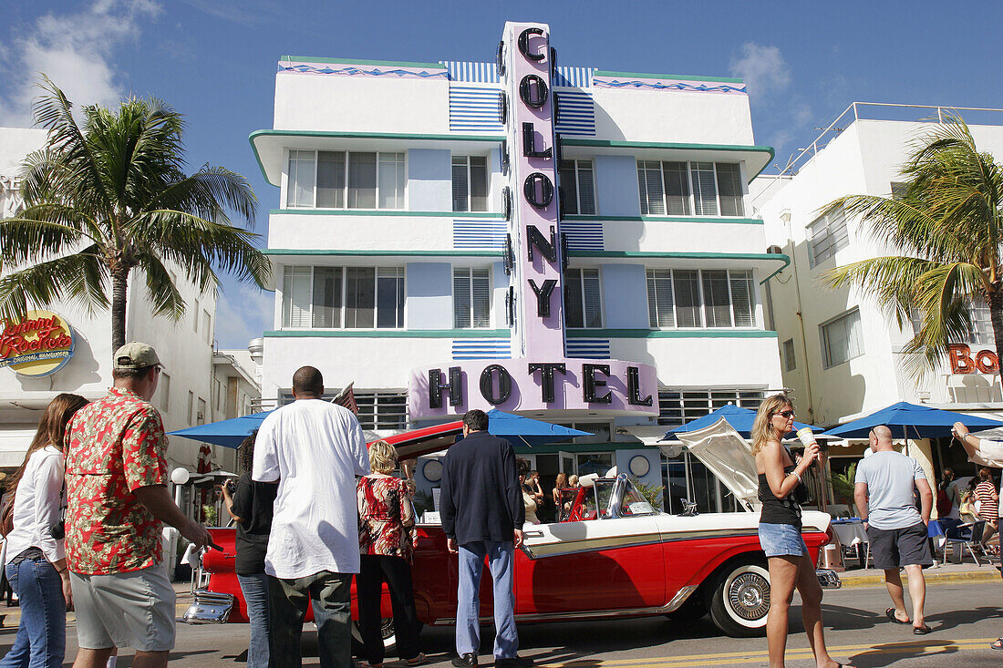 Ford convertible hardtop classic car, Colony Hotel. Art Deco Weekend, Ocean Drive. Miami Beach. Florida. USA.