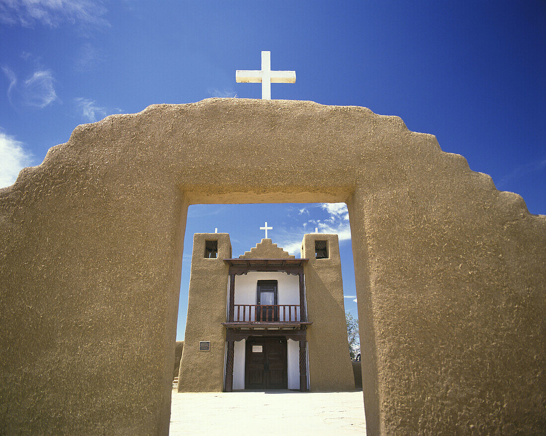 Adobe mission church, Taos pueblo, Taos, New mexico, USA.