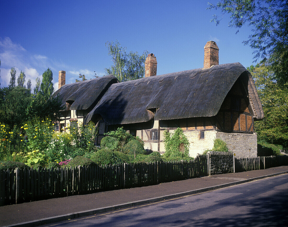 Anne hathaway s cottage, Stratford upon avon, England.