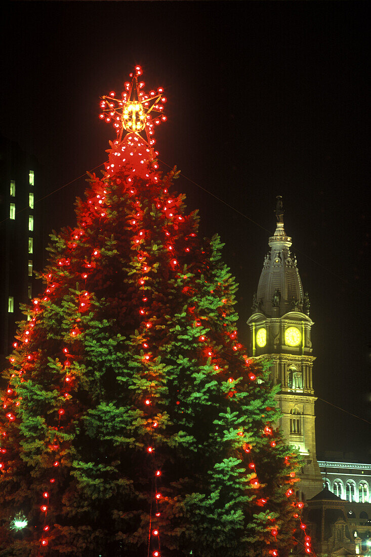 Christmas tree, City hall, Philadelphia, Pennsylvania, USA.