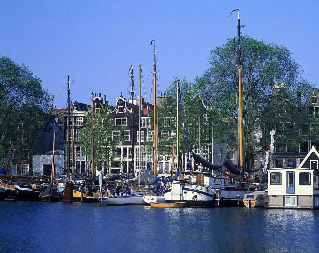 Canal barges, Zand hoek, Wester dok, Amsterdam, Holland.
