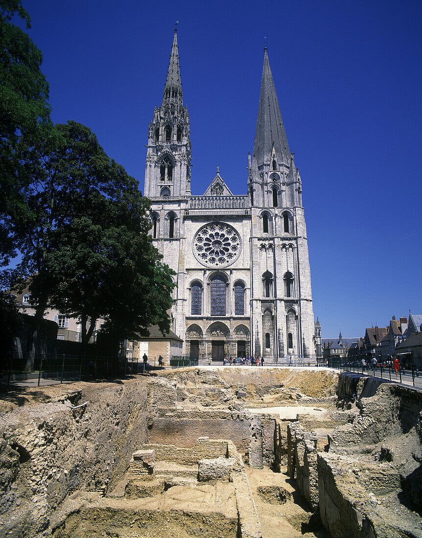 Cathedral & roman archeology excavation, Chartres, Eure-et-loir, France.