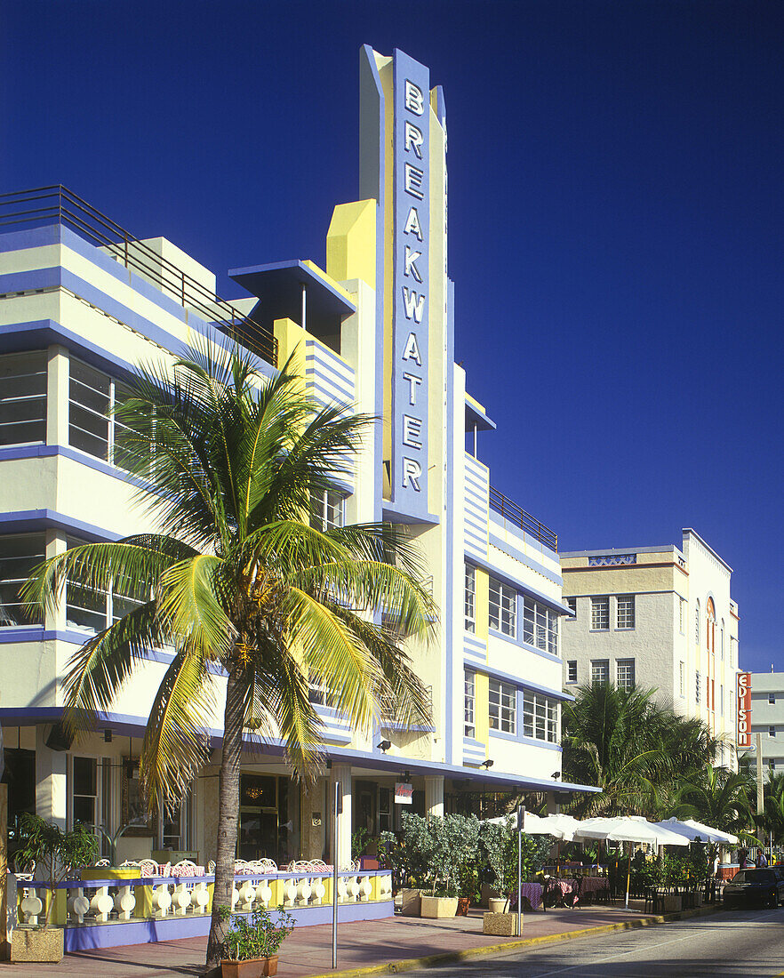 Street scene, Ocean drive, Miami beach, Miami, Florida, USA.