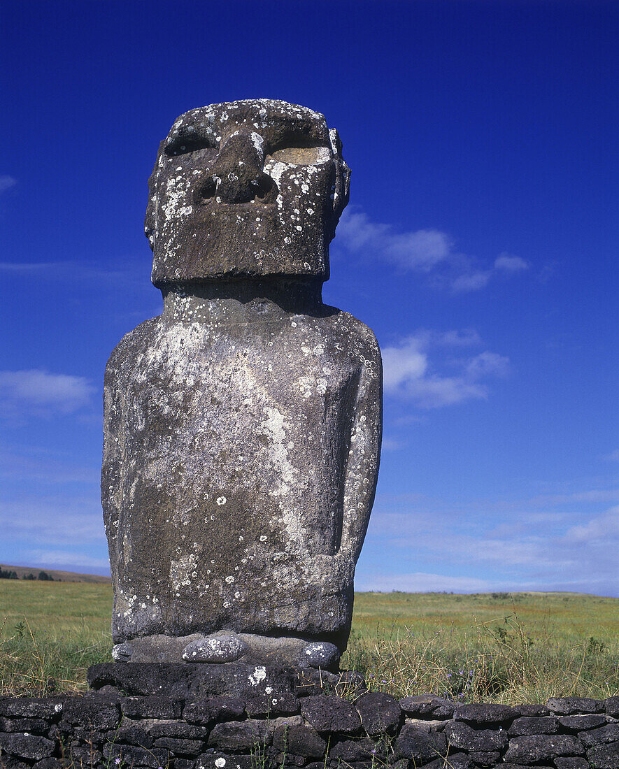Moai, Ahu akivi, Easterisland, Chile.