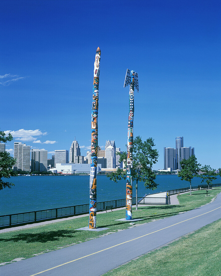 Totem poles, Odette sculpture park, Windsor, Ontario, Canada.(detroit rear).