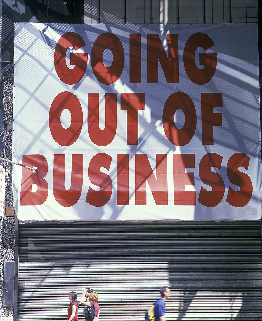 ògoing out of businessó sign, Seventh Avenue, Manhattan, New York, USA.