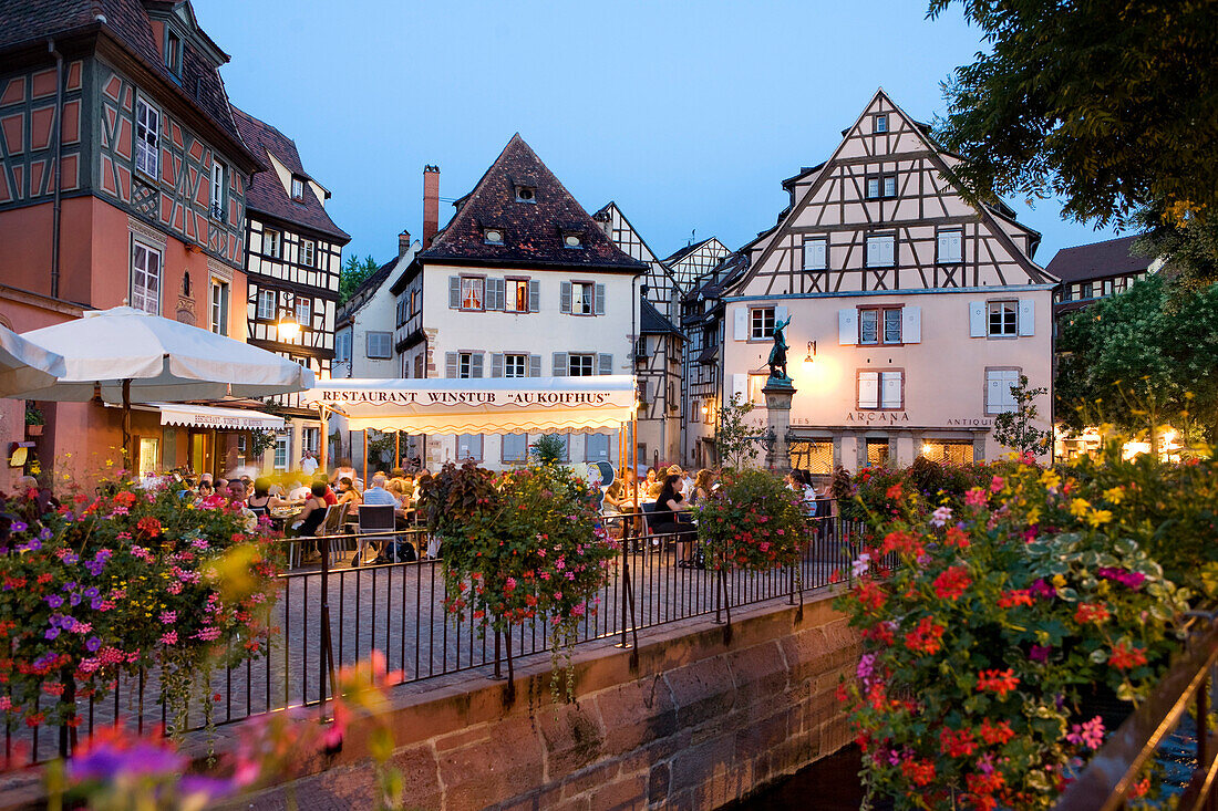 Abendstimmung in der Altstadt, Colmar, Elsass, Frankreich
