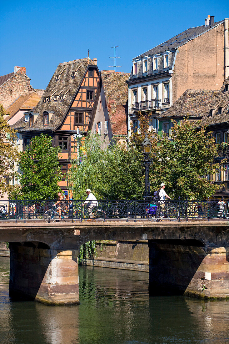 Brücke über die Ill, Quai des Bateliers, Straßburg, Elsaß, Frankreich