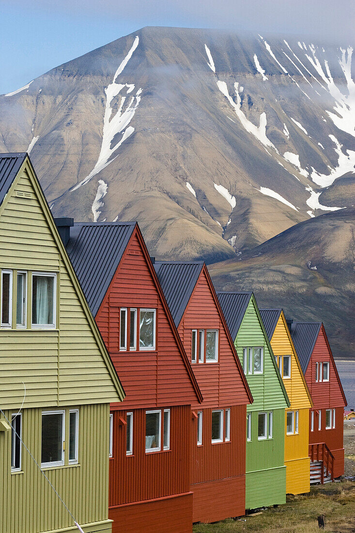 Bunte Häuser in Longyearbyen, Spitzbergen, Svalbard, Norwegen