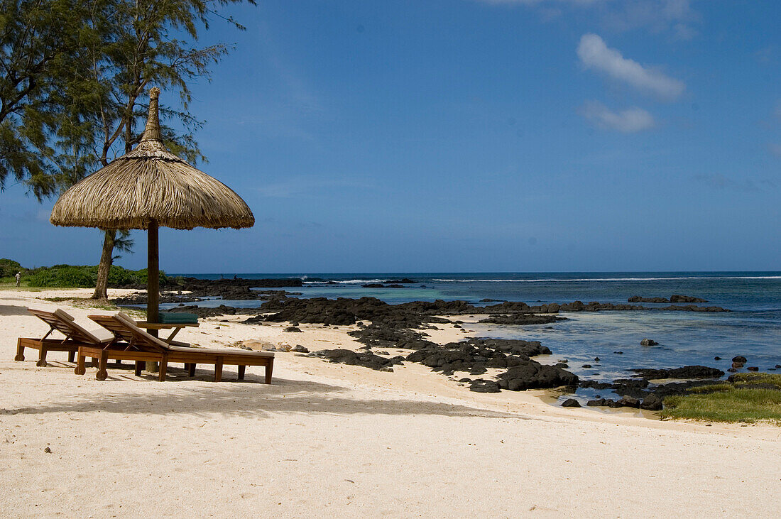 Sandy beach at Hotel Shanti Ananda Resort and Spa, Mauritius