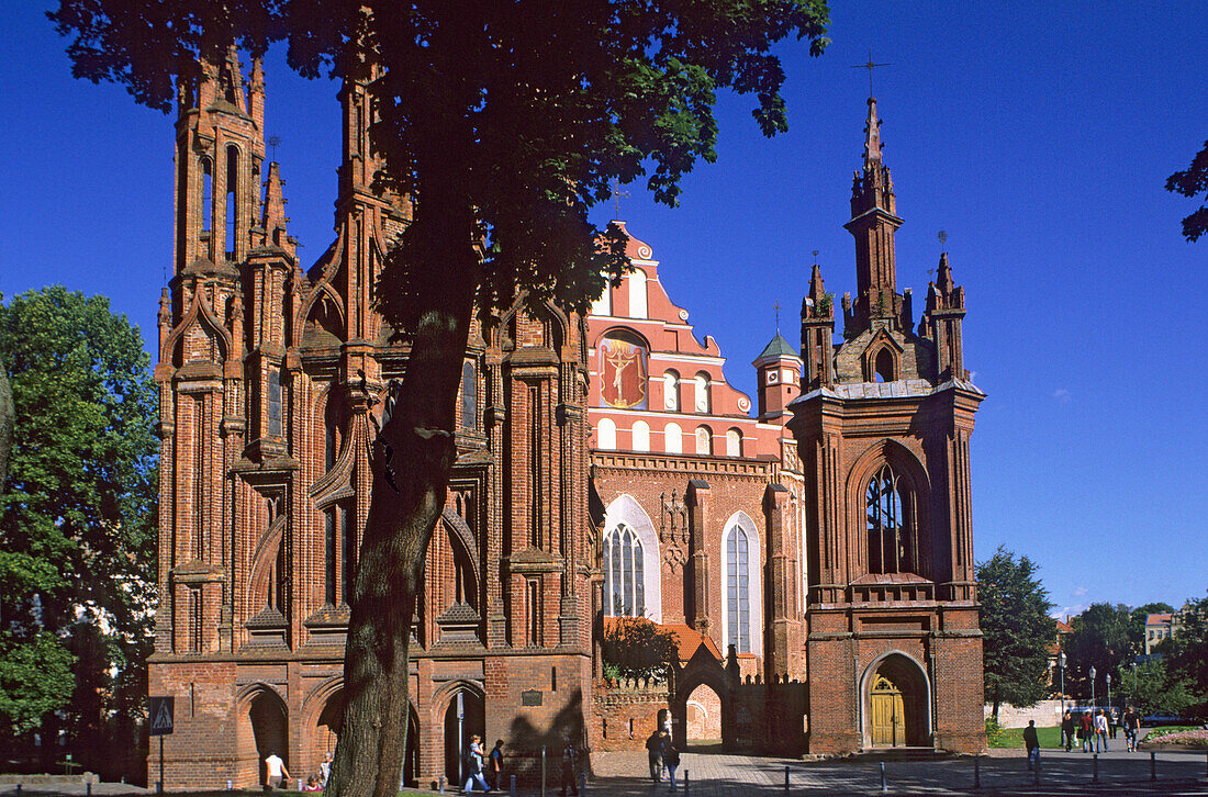 Die Annenkirche und die Kirche des Bernhardinerklosters werden auch Gotisches Ensemble genannt, Litauen, Vilnius