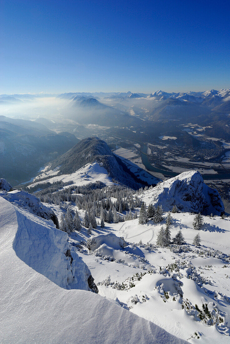 Nebelmeer im Inntal, Pendling und Bayerische Voralpen mit Wendelstein hinten, Petersköpfl, Zahmer Kaiser, Kaisergebirge, Tirol, Österreich