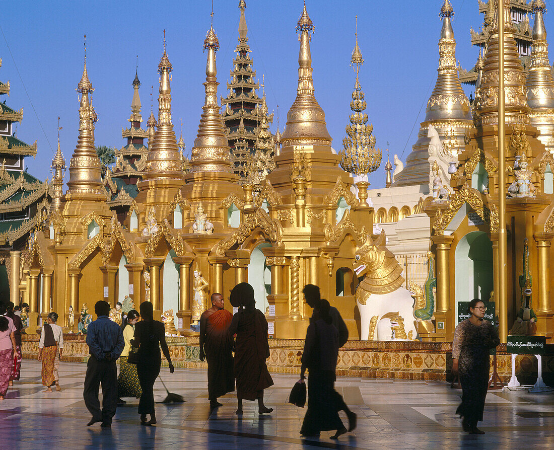 Shwedagon Pagoda. Yangoon. Myanmar