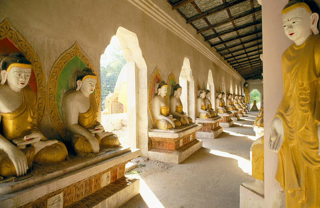 Buddhist temple. Amarapura. Mandalay. Myanmar (Burma).