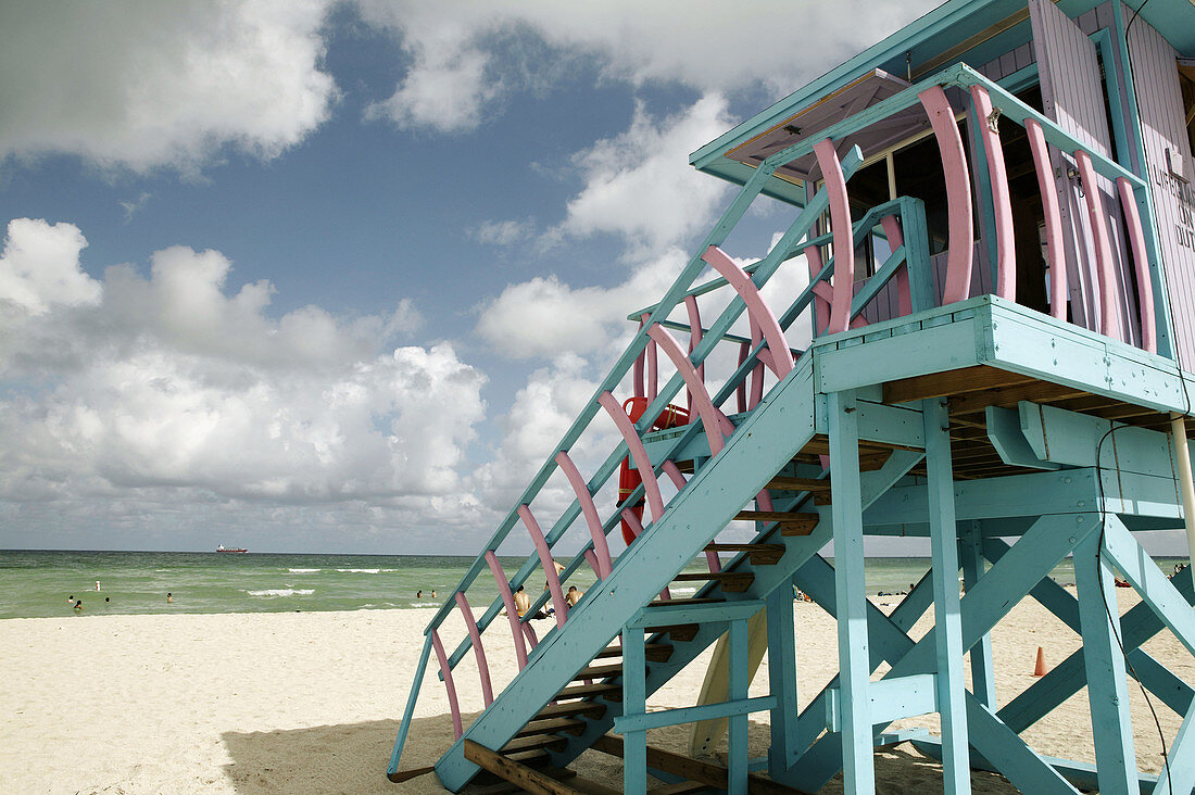 Usa. Florida. Miami Beach. South Beach. Art deco district. Lifeguard post