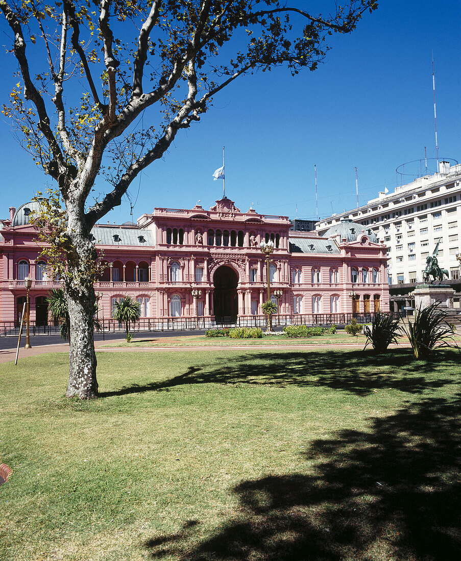 Casa Rosada, presidential palace in Plaza de Mayo. Buenos Aires. Argentina