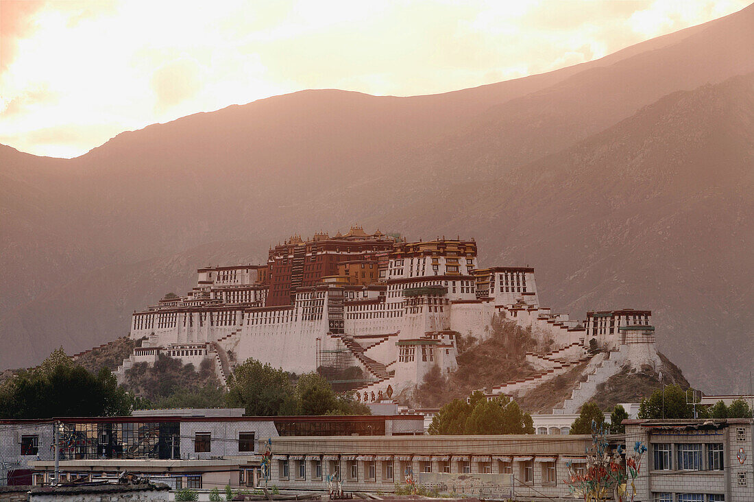 Potala Palace, exiled Dalai Lama s winter palace. Tibet