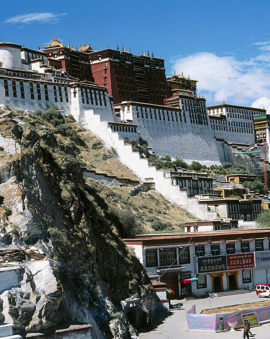 Potala Palace, exiled Dalai Lama s winter palace. Tibet