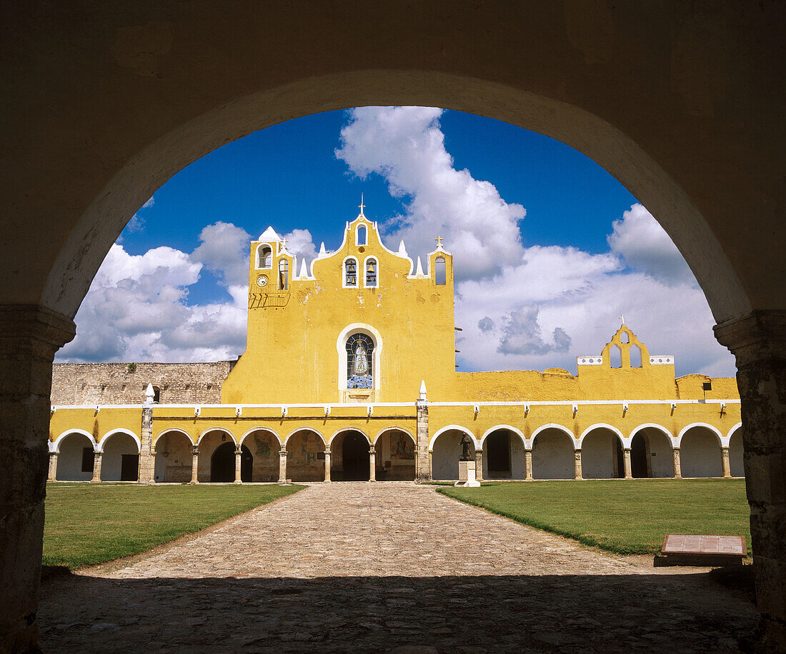 Convent of San Antonio de Padua, Izamal. Yucatán, Mexico