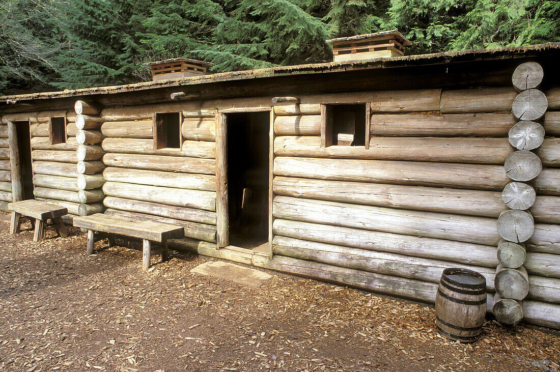 The enlisted men s quarters at Fort Clatsop (Lewis & Clark s 1805-1806 winter post). Fort Clatsop National Memorial. Astoria. Oregon. USA