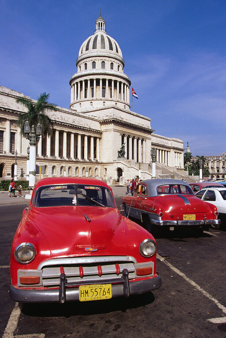 Capitol Building and old cars. Havana. Cuba