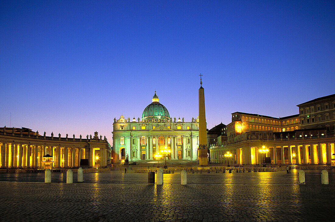 St. Peter s Square. Vatican City. Rome. Italy