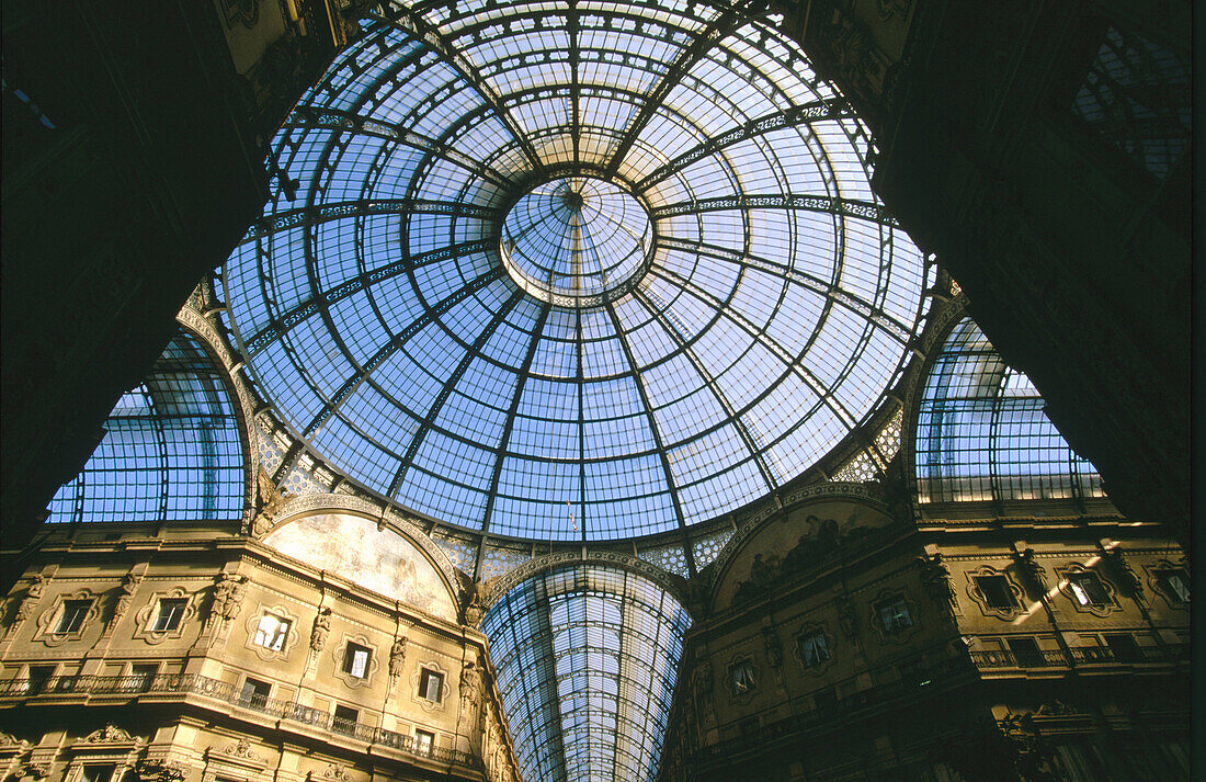 Vittorio Emanuele II Gallery. Milan. Italy