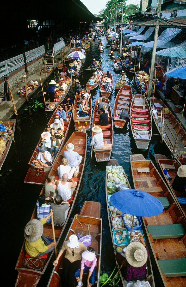 Damnoen Saduak Floating Market. Bangkok. Thailand