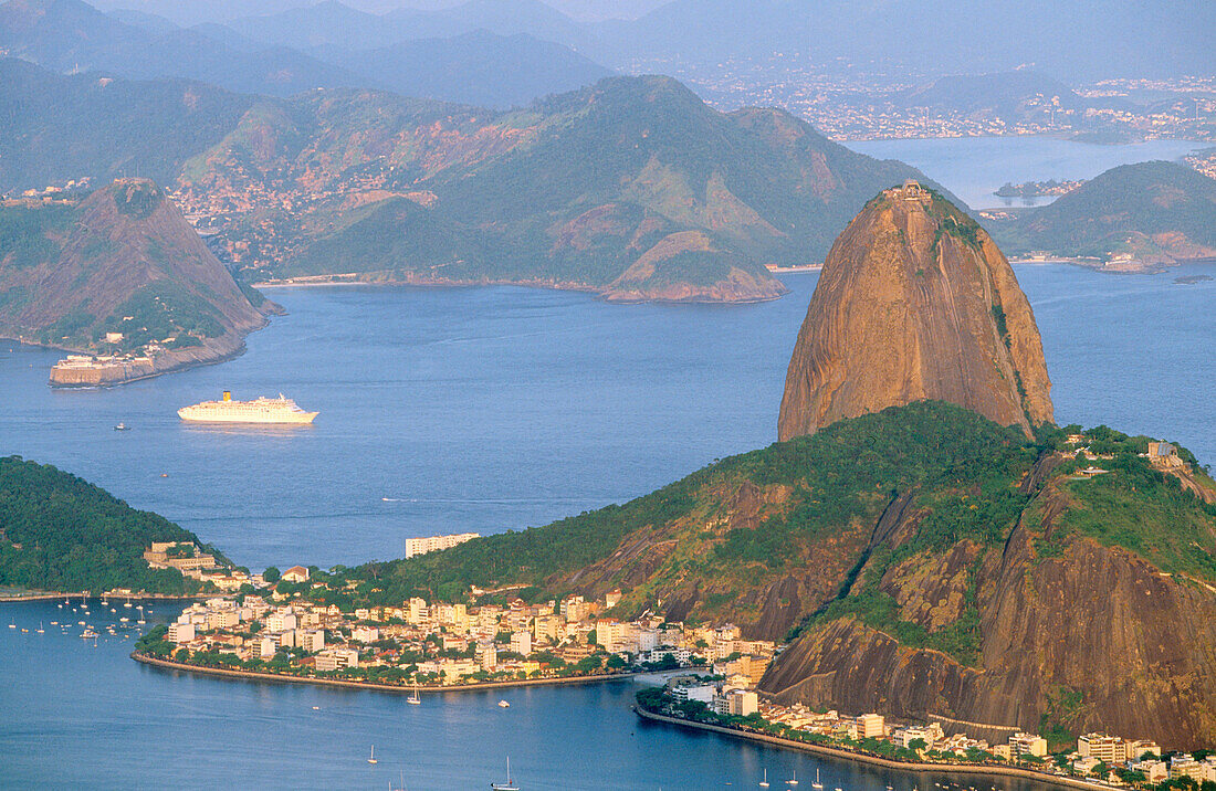 Sugarloaf and cruiseship in Rio de Janeiro. Brazil