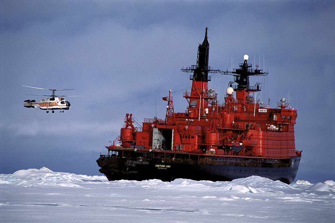 Sovetskiy Soyuz nuclear powered icebreaker. North Pole