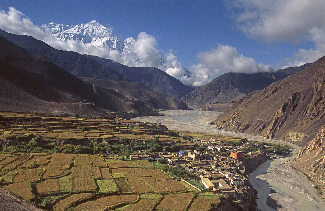 Kagbeni-Kali Gandaki Gorge. Nilgiri Peak-Annapurna Range behind. Kingdom of Mustang. Nepal