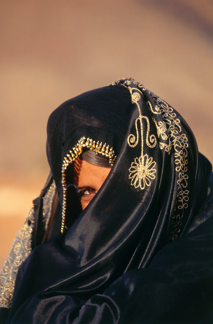 Close up of a Bedouin woman, Sinai, Egypt, Africa