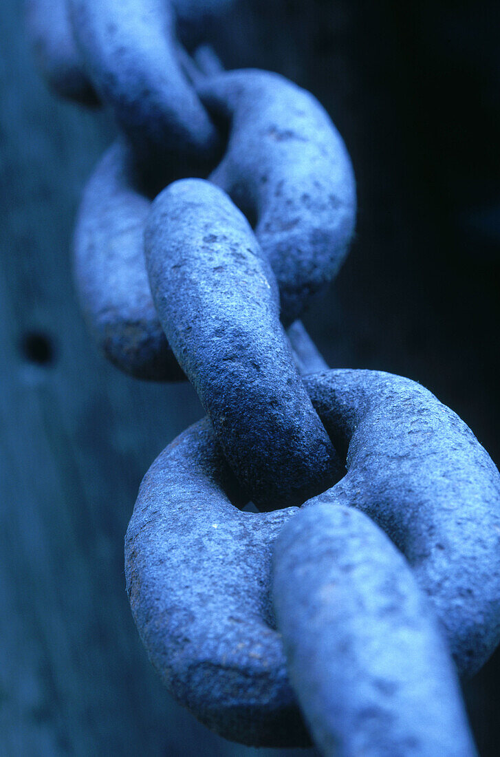 Blue chain links.